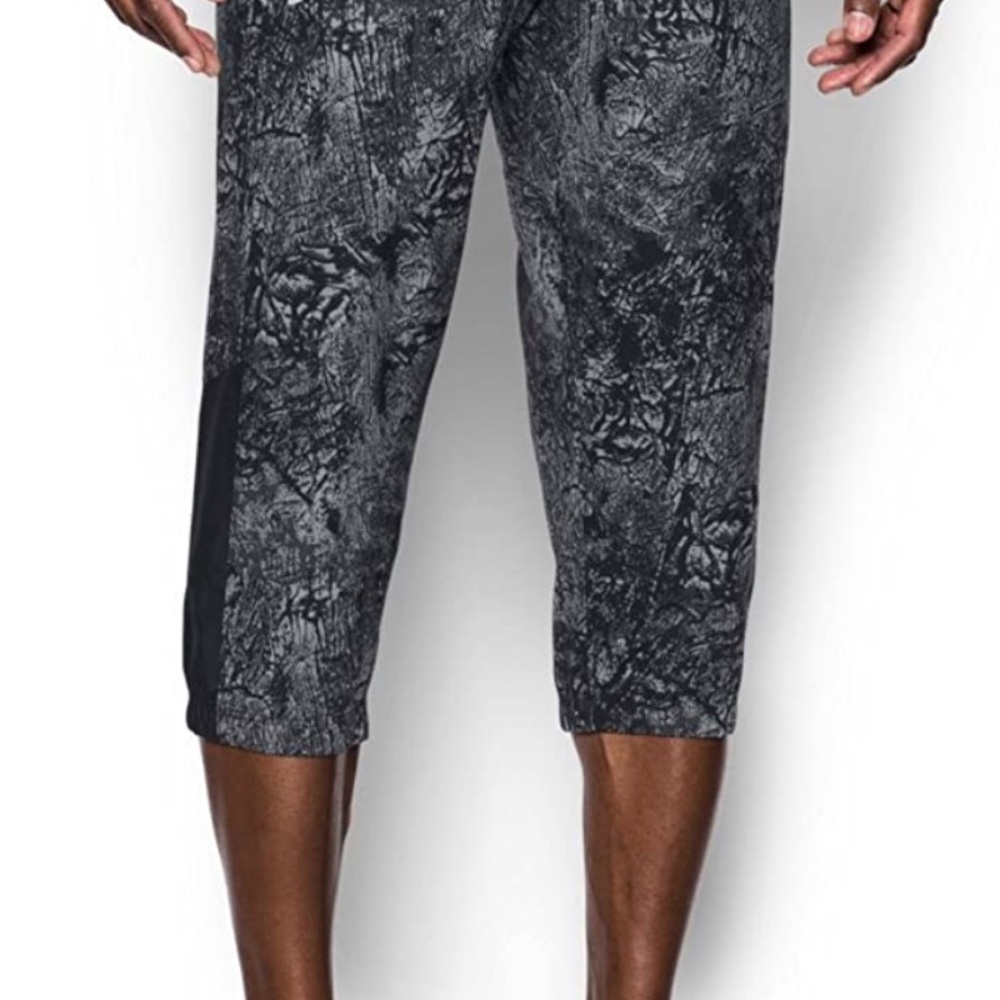 Under Armour Storm 3/4 running pants shorts knickers medium